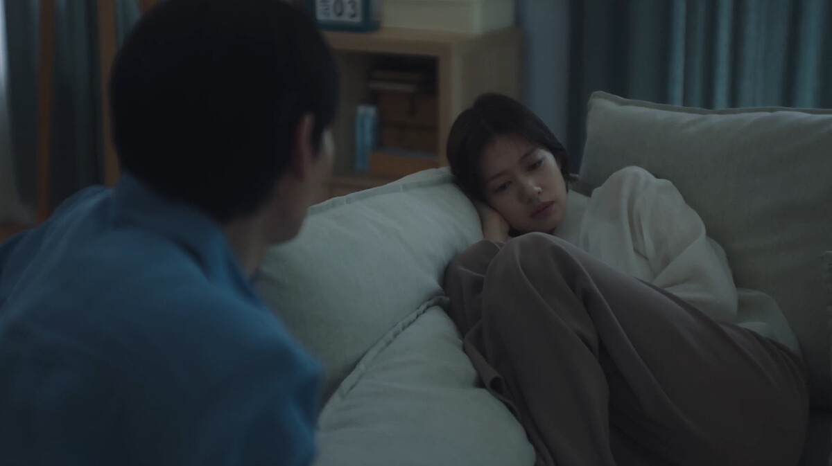 裵石榴病後又罹患憂鬱症，無端把宋鉉濬拉入情緒流沙裡，因此裵石榴決定分手