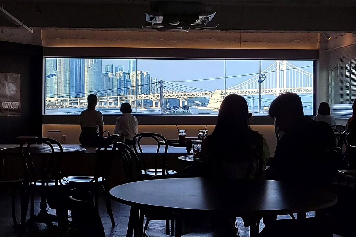 能遠眺廣安大橋。