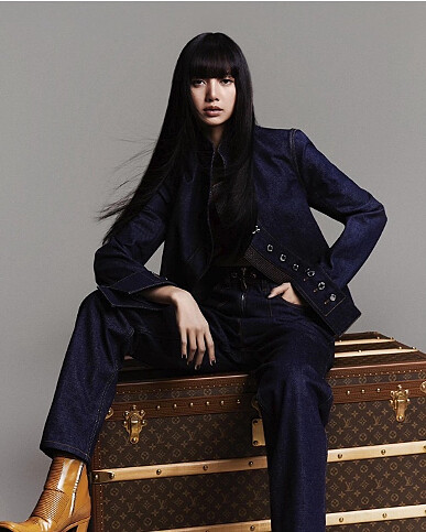 Louis Vuitton驚喜宣布韓團Blackpink Lisa正式成為Louis Vuitton全球代言人。