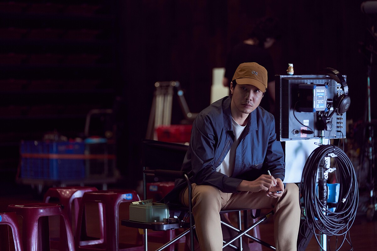 薛仕凌《影后》飾浪漫才華的emo導演