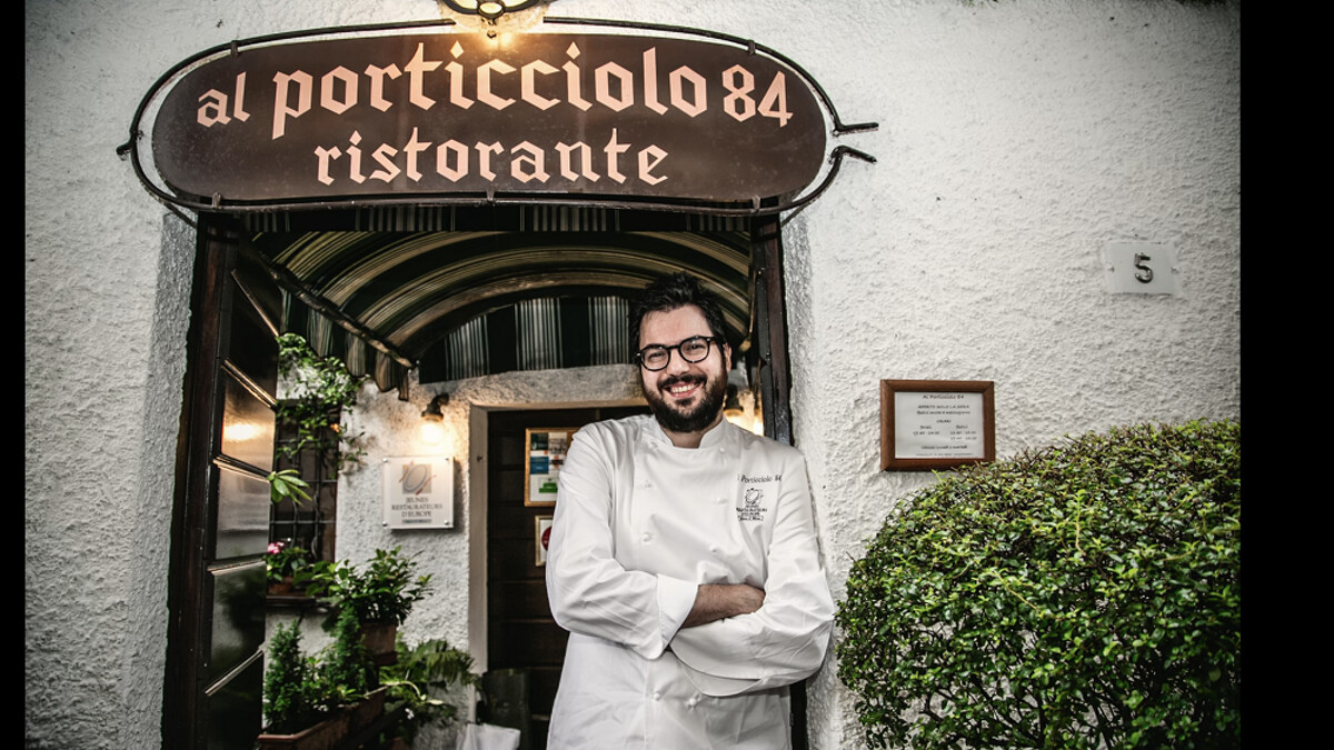 白湯匙法布里齊奧法拉利的餐廳 Al Porticciolo 84