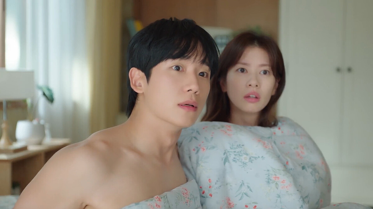 肯定是棉被有問題，不是演員的問題