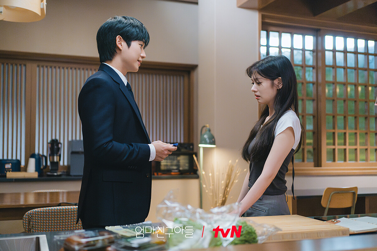 網友說一定是崔承效改買手環，所以求婚失敗