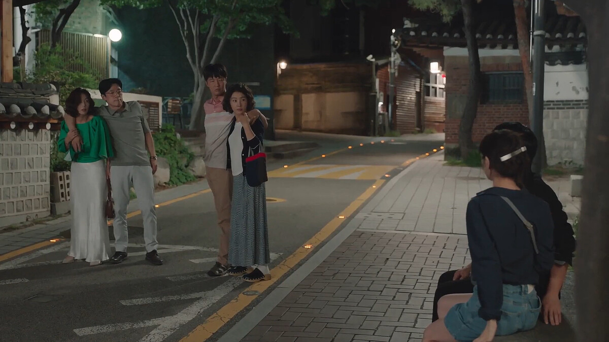 崔爸崔媽與裵爸裵媽四人同時發現祕戀