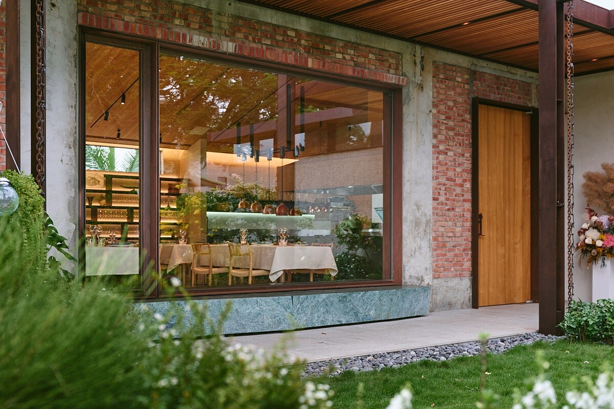 餐廳「Lumi&egrave;re」。