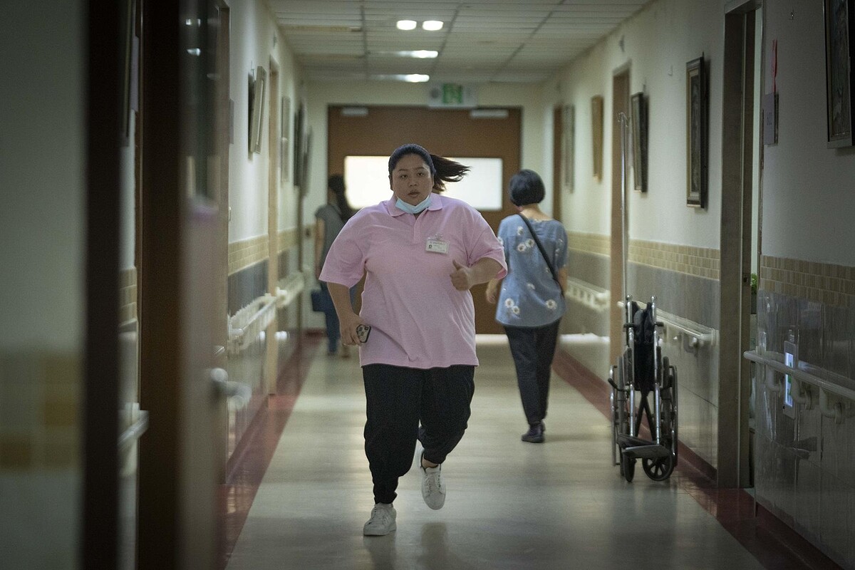 《人生清理員》蔡嘉茵知道黃冠智劇中離開消息焦急奔走