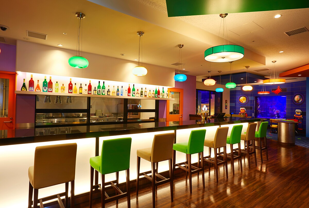 天際酒吧&copy;2024 The LEGO Group