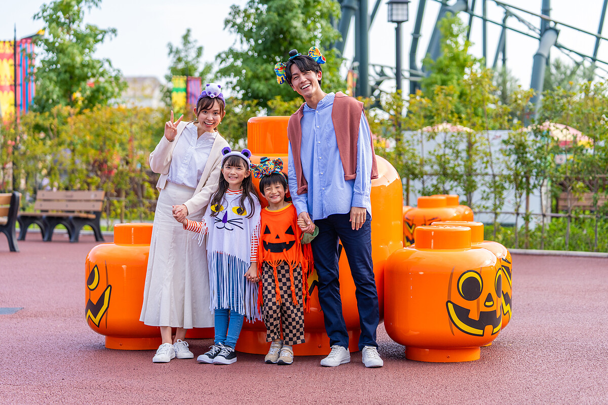 &copy;2024 The LEGO Group