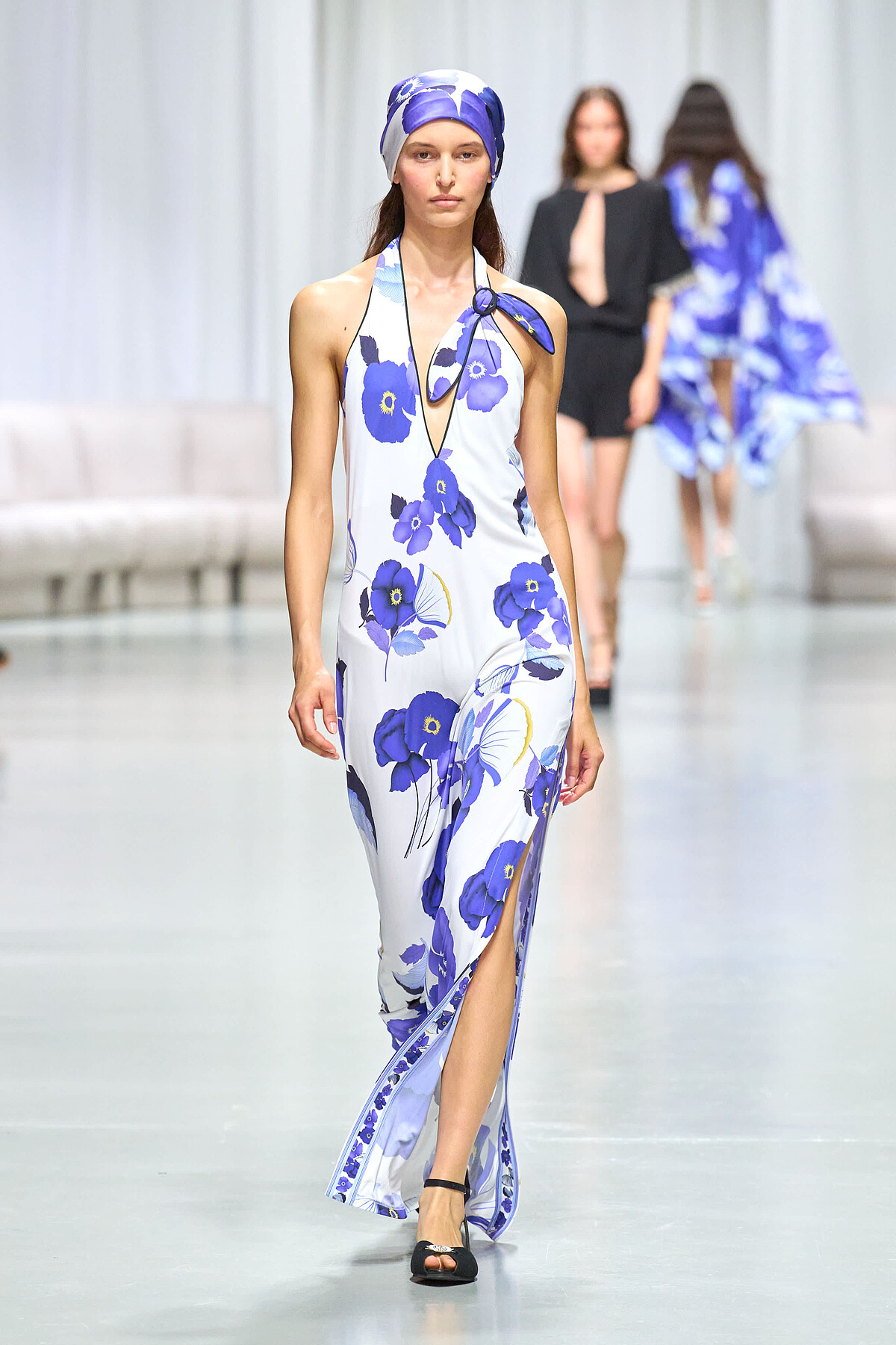 Leonard Paris2025春夏系列。