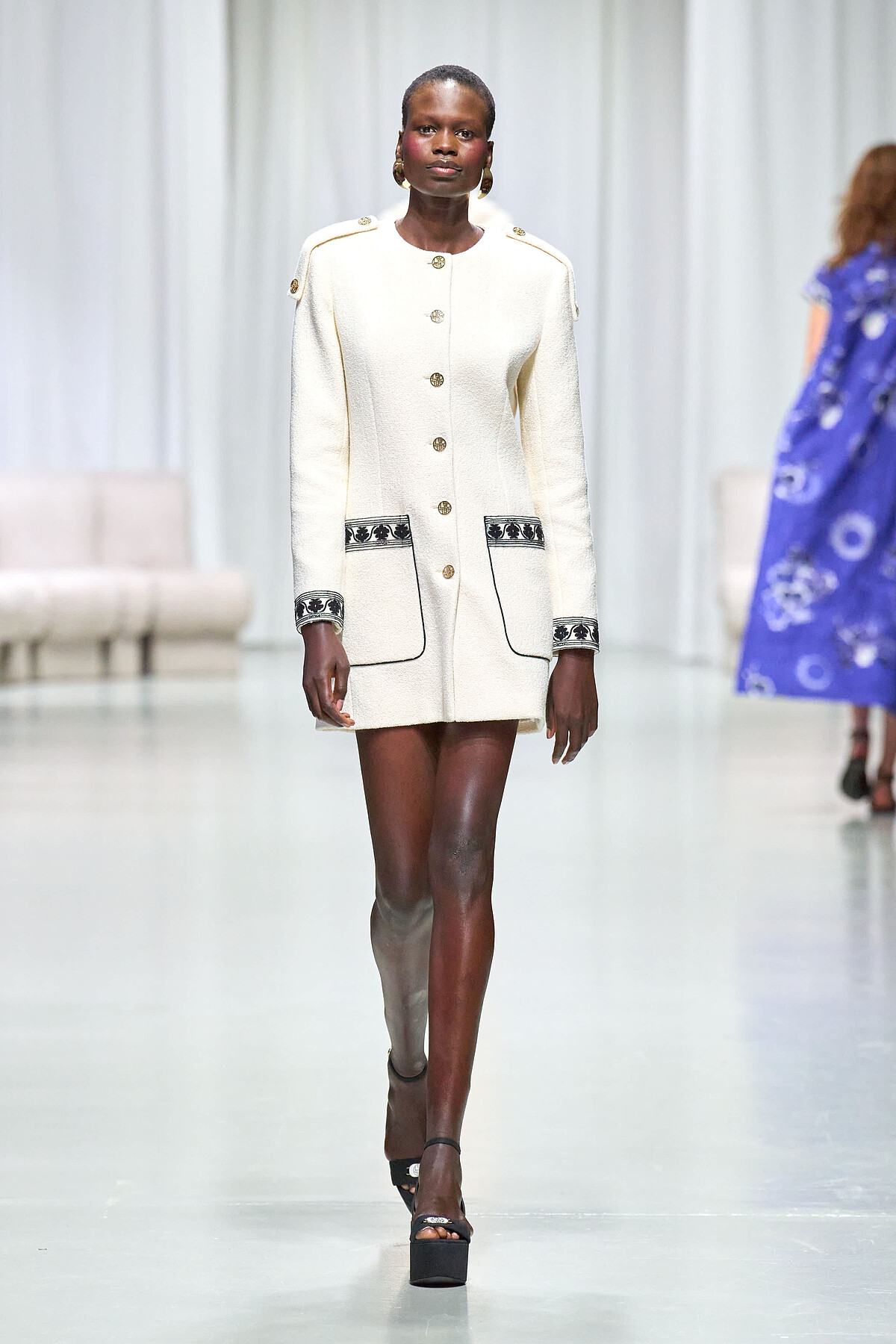 Leonard Paris2025春夏系列。