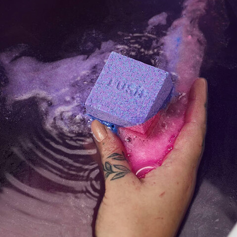 LUSH甜睡時光瀉鹽方塊180g，NT320