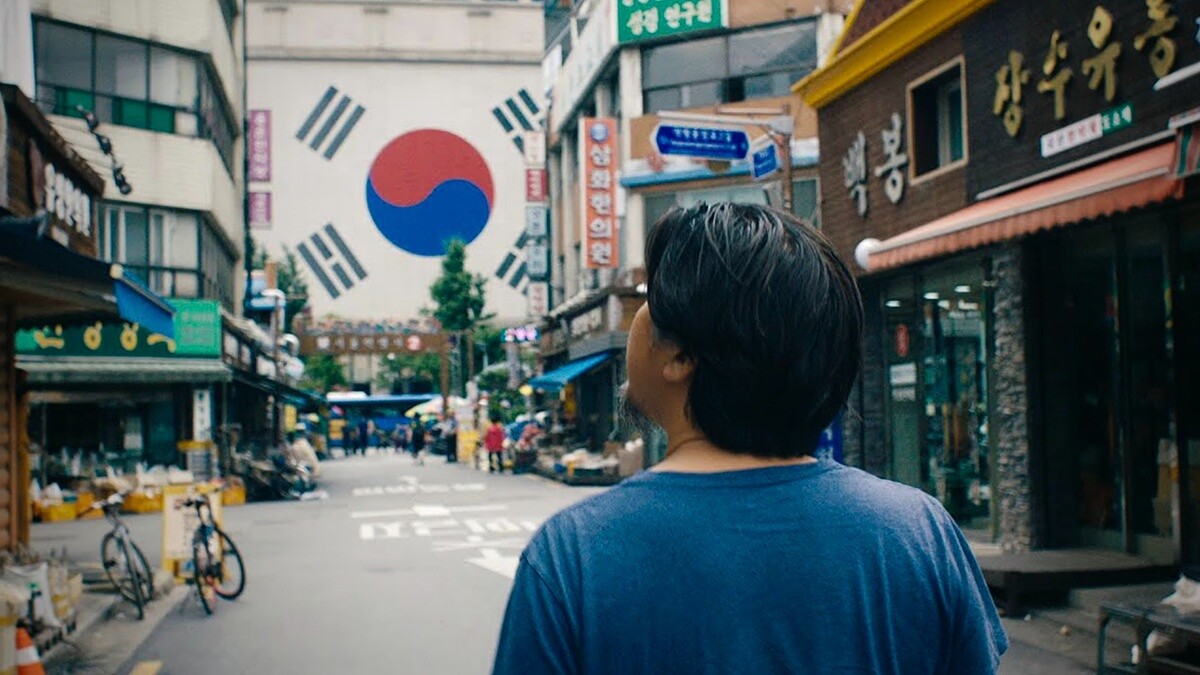 在身份認同的矛盾下，「料理」成了他最好的慰藉。