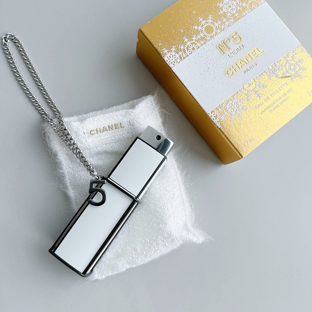 香奈兒N&deg;5奇幻雪白隨行清新晨露淡香水37ml，NT7,680限量