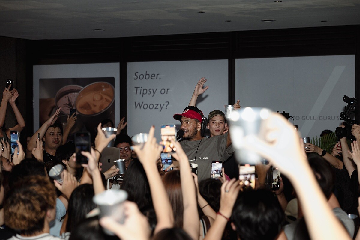 十月初由DJ Orange 張震嶽為開幕嘉賓。