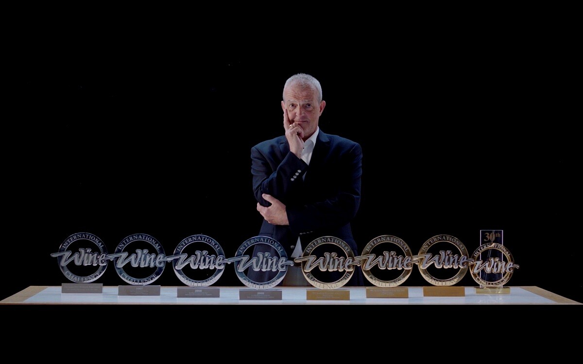 「HEAVENSAKE」是由法國釀酒大師 R&eacute;gis Camus 創立。