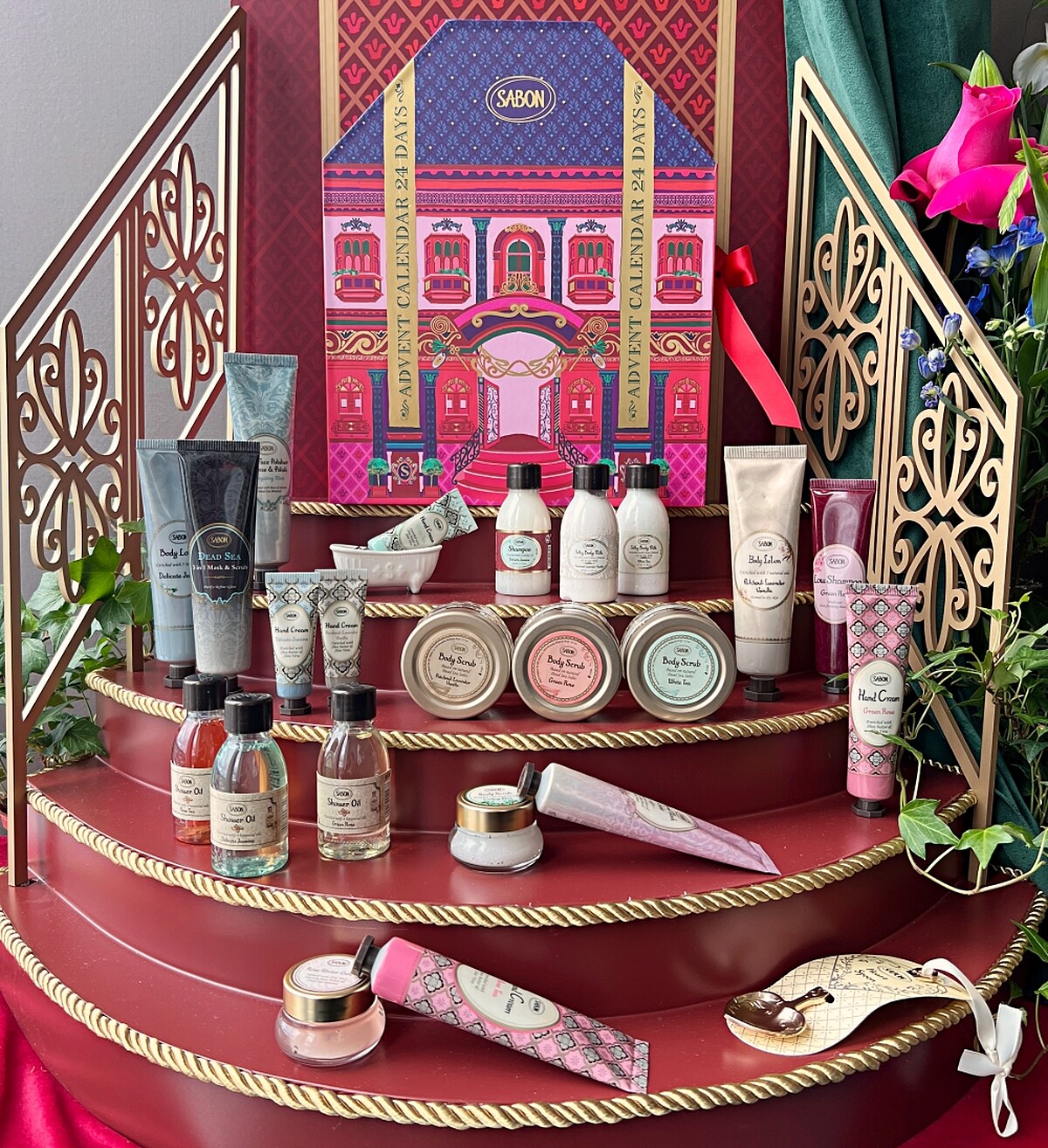 SABON 2024美好年代倒數月曆與內容物。