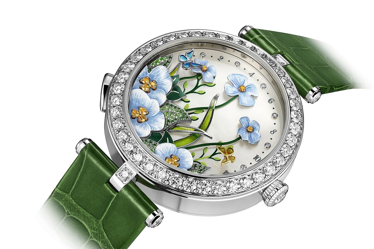 Lady Arpels Brise d&rsquo;&Eacute;t&eacute;腕錶 38毫米白K金錶殼，鑲嵌鑽石，珍珠母貝錶盤，鑲嵌綠鈣鋁榴石及錳鋁榴石、微型彩繪、彩繪玻璃琺瑯、內填及丘陵琺瑯，自動上鍊機械機芯，搭載一枚自主動態模件可自行替換的短吻鱷魚皮錶帶。