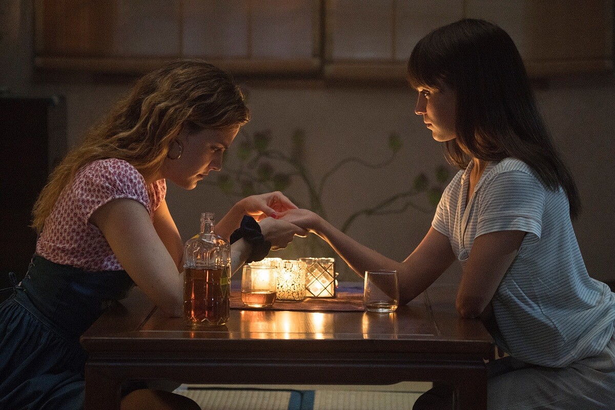 《地震鳥》（Earthquake Bird）。