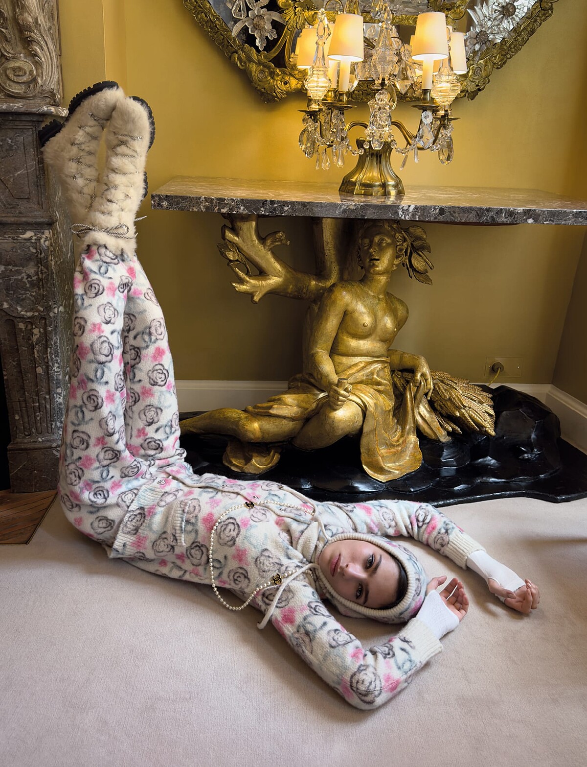 Chanel 推出秋冬復古浪漫的Coco Neige系列。