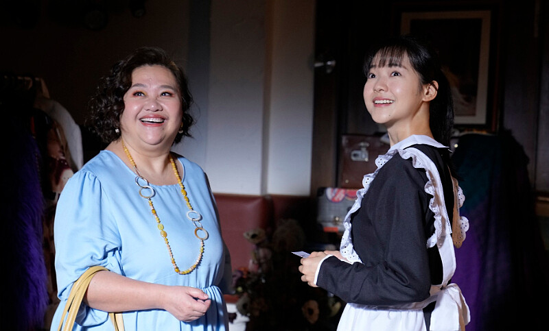 《影后》鍾欣凌飾演的胖姐 是一眼相中史艾瑪的伯樂 Photo/ Netflix