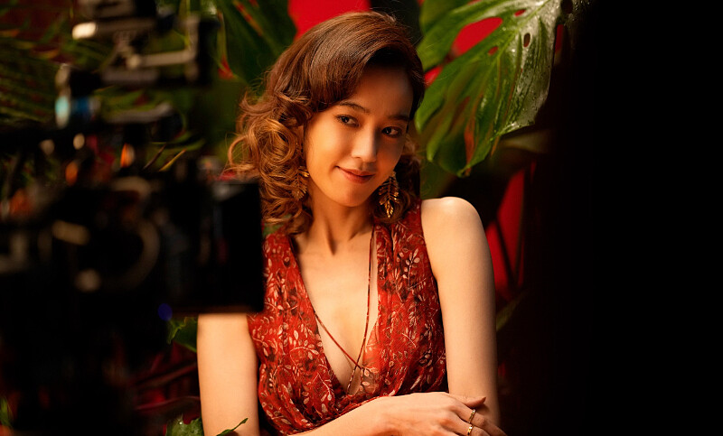 《影后》陳庭妮飾演黎芯妮 因演過三級片 不斷被性騷 Photo/ Netflix