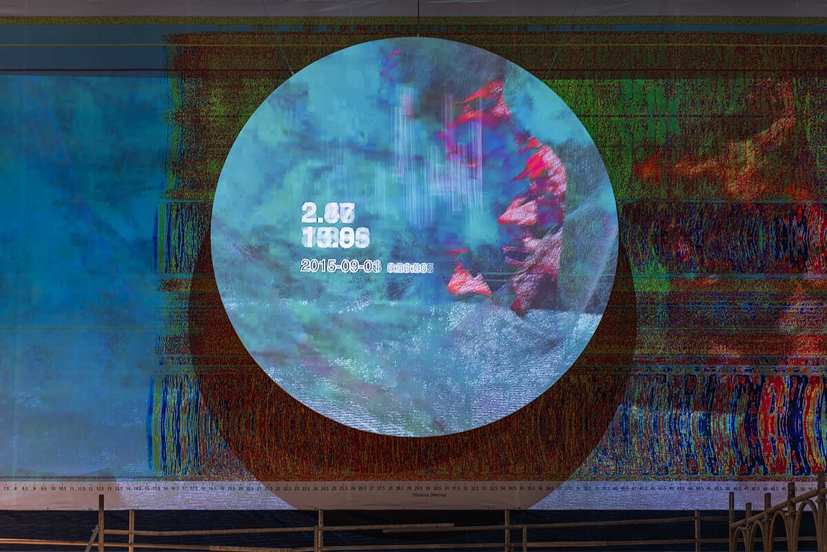 2ENTER貳進〈擬山行〉2024版本，電腦程式運算影像，11分38秒，圖檔由哇大創意提供。