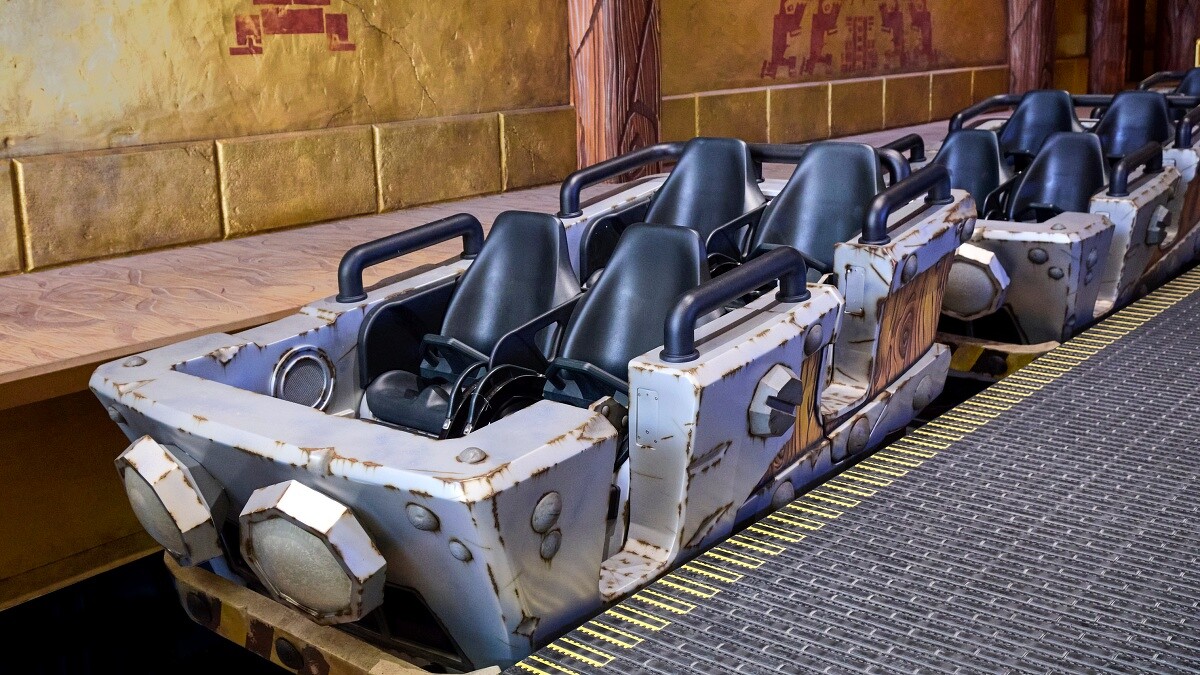 「咚奇剛的瘋狂礦車」