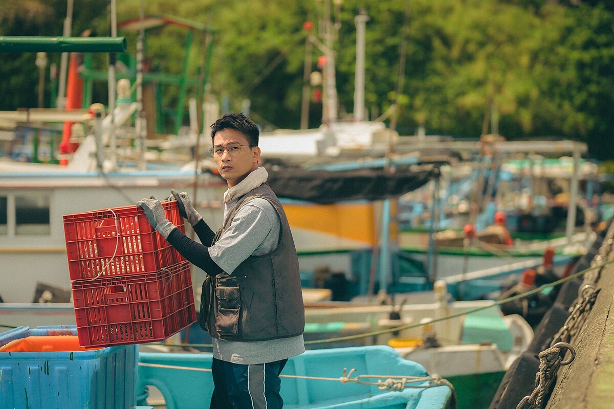 黃奇斌飾演蔡國勇。