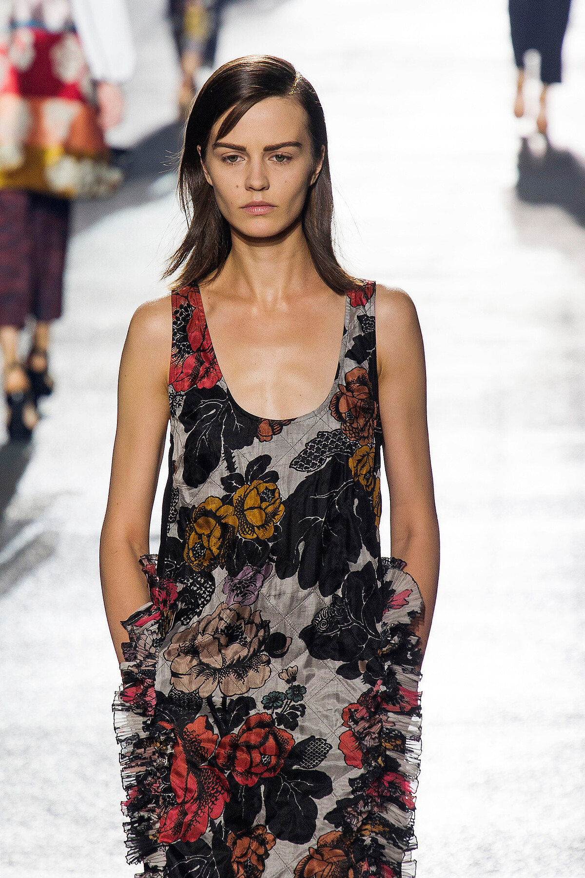 DVN以花朵為名的SS2014。