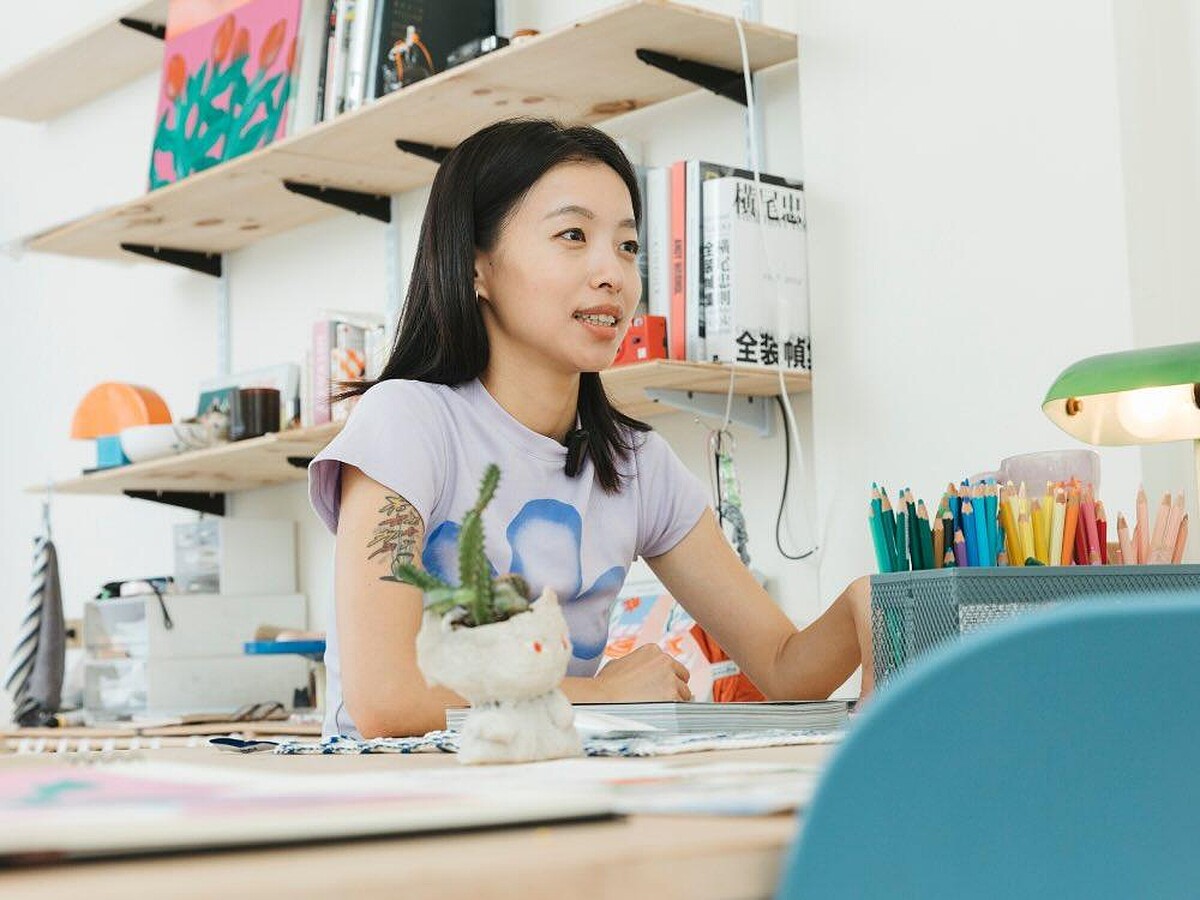 Beryl Wu吳易陵，1993年生於台中，倫敦UAL Ravensbourne MDes Design Management Innovation畢業。