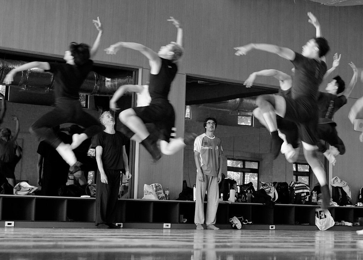 碧娜&middot;鮑許《春之祭》重建排練照（提供：國立臺北藝術大學舞蹈學院、攝影：黎宇文）