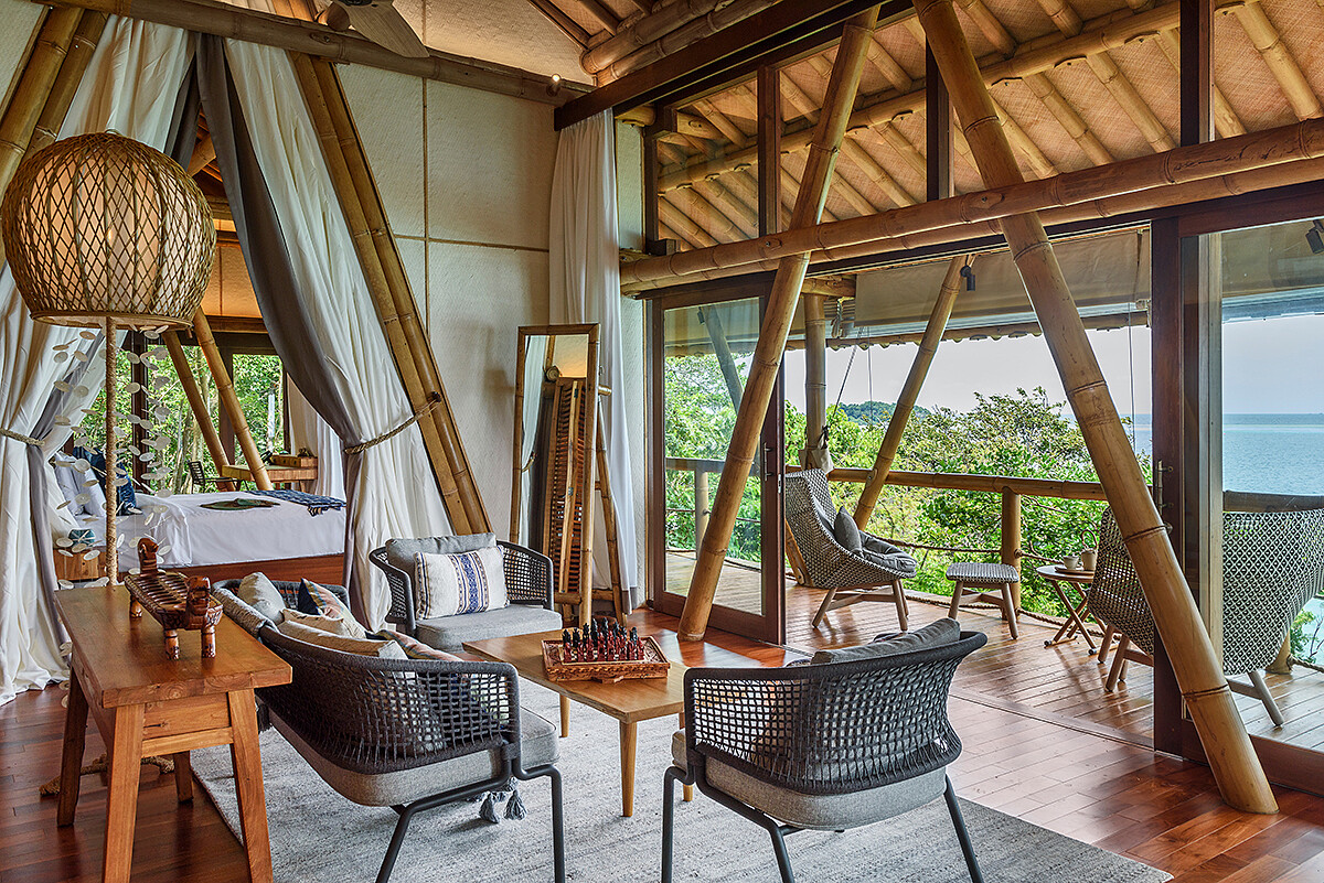 客房皆以自然材質、浮木抑或是回收料所建造。