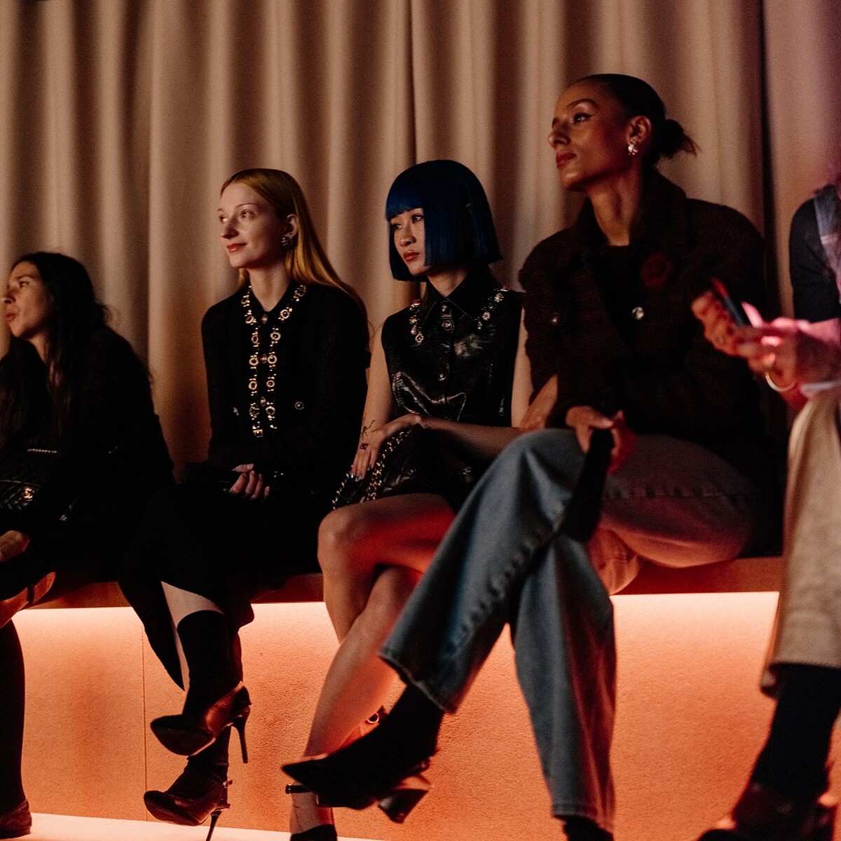 CHANEL香奈兒彩妝創意合作夥伴Cometes Collective團隊。