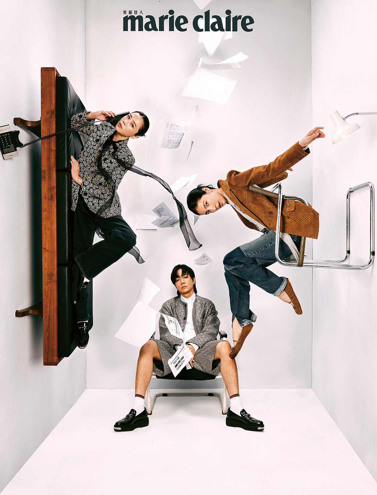 （楊謹華）棕色GG麂皮雙排扣外套、彩色印花真絲雪紡襯衫、單寧牛仔褲、淺棕色GG LOGO麂皮芭蕾舞鞋，all by Gucci；（謝盈萱）花卉雙排釦大衣、黑色丹寧褲、黑色芭蕾舞鞋，all by Gucci；（薛仕凌）寬版黑色西裝、Horsebit橡膠厚底樂福鞋，both by Gucci。