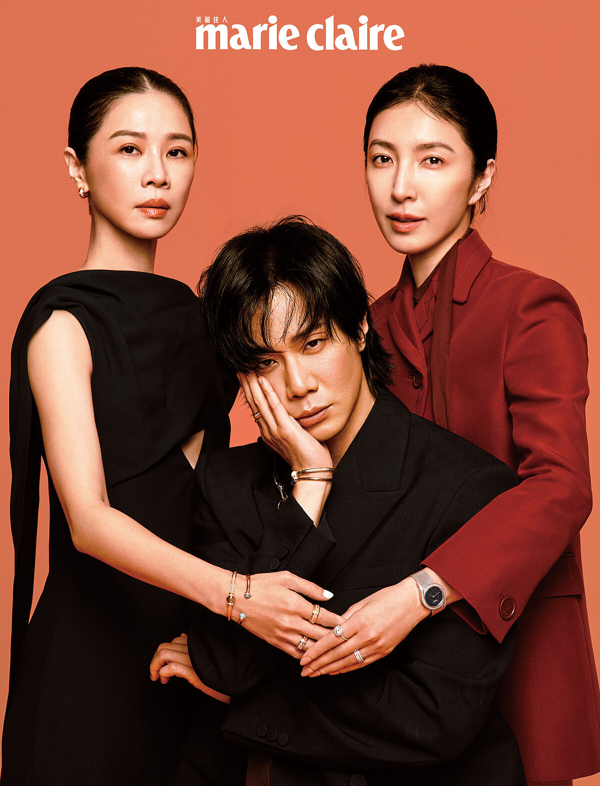  (謝盈萱)黑色深 V 晚裝，by Gucci；Possession系列18K玫瑰金土耳其石手鐲、宮廷式雕刻飾紋鑽石手鐲、耳環、戒指，all by Piaget。(楊謹華）羊毛真絲卡迪布Ancroa紅外套，by Gucci；Limelight Gala系列18K白金砂金石鑽石珠寶腕錶、鉑金單鑽戒指、Possession系列18K白金鑽石戒指，all by Piaget。（薛仕凌）混色GG水鑽刺繡夾克，by Gucci；Possession系列18K玫瑰金宮廷式雕刻飾紋鑽石手鐲、戒指、18K白金宮廷式雕刻飾紋鑽石手鐲，all by Piaget。