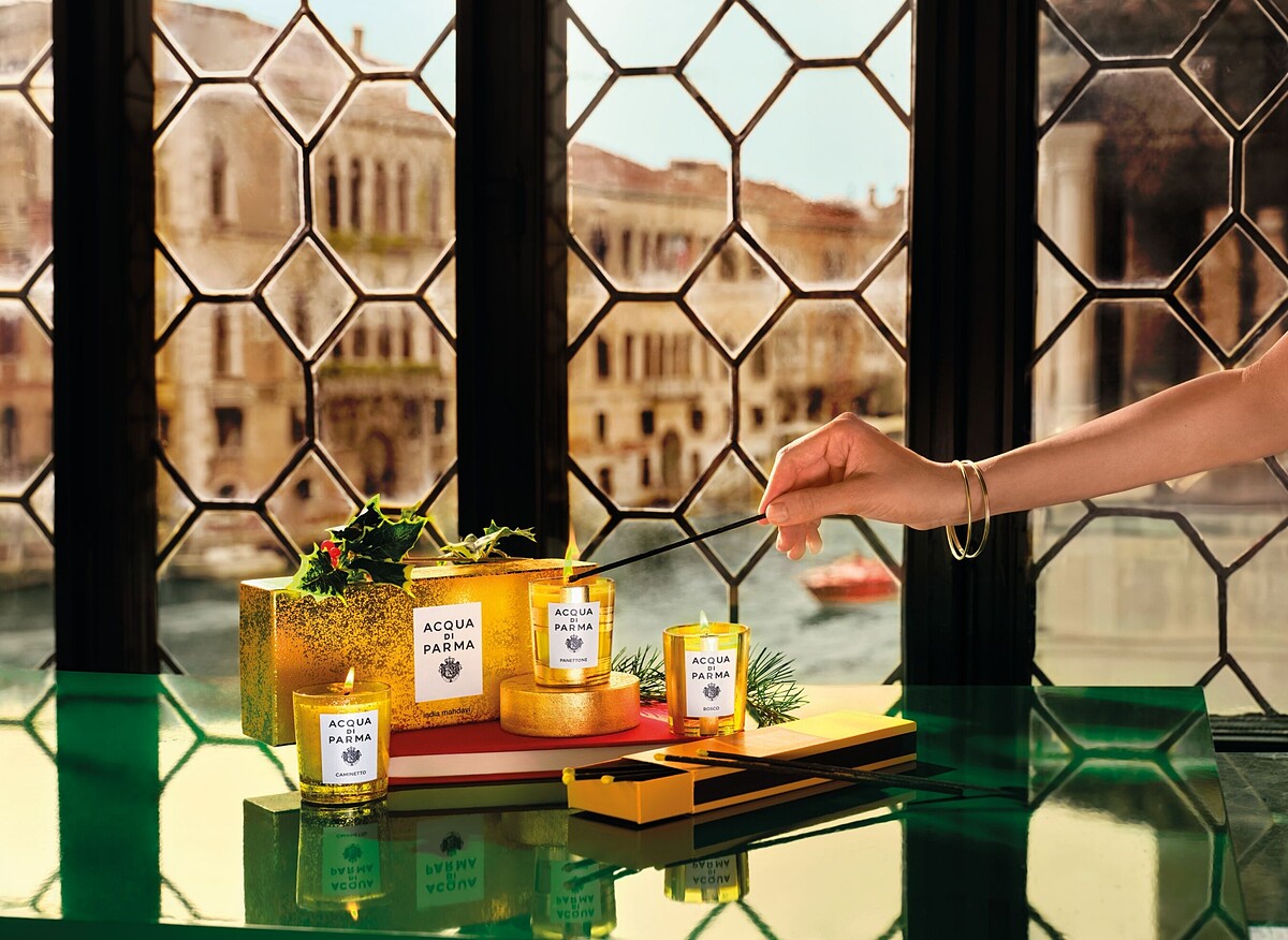 Acqua di Parma 2024流金璀璨限量版香氛蠟燭。
