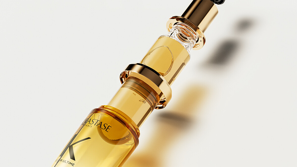 巴黎卡詩全新升級小金油「金緻柔馭山茶花鎏光露」已採用環保設計的可填裝式包裝