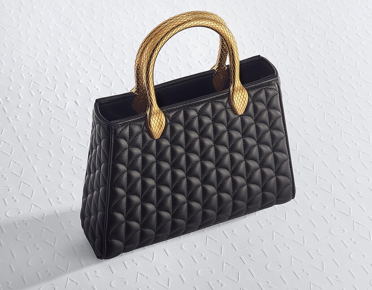 BVLGARI Calla 系列Serpentine Duo Top Handle黑色手提包，價格店洽。