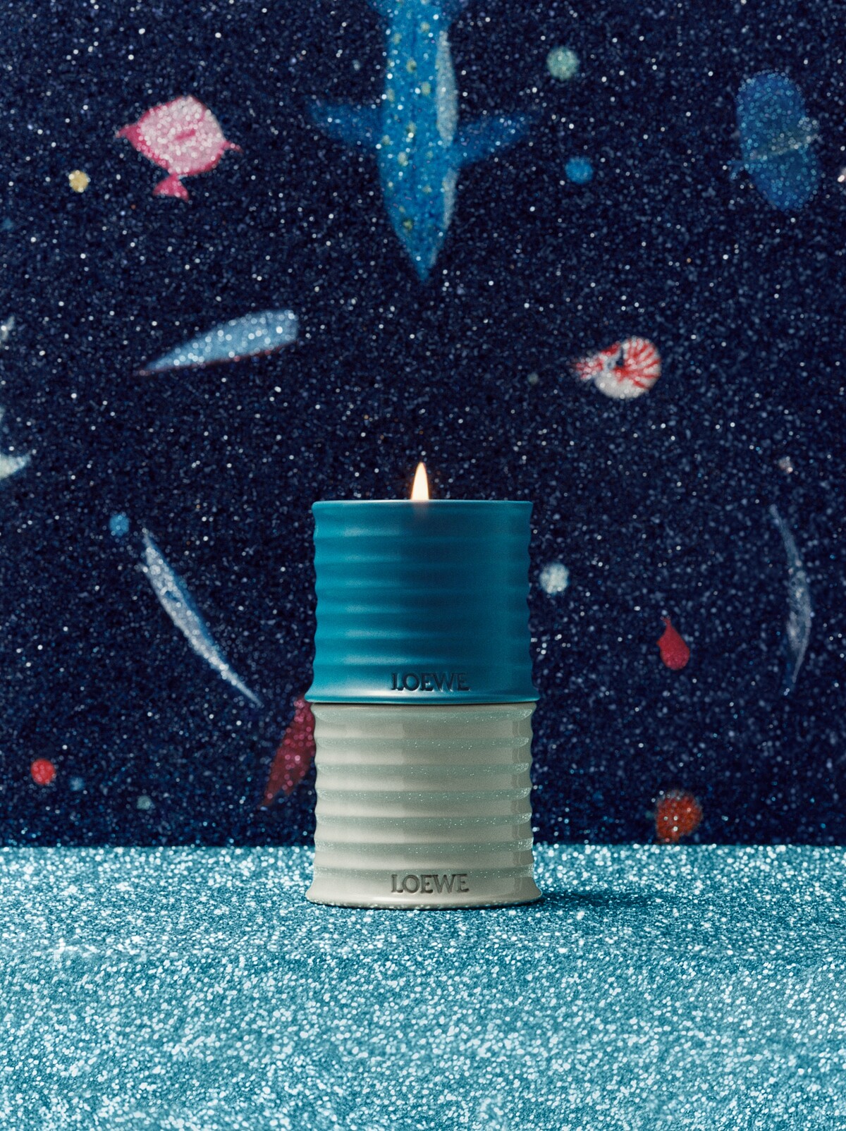 LOEWE焚香＆蘑菇香氛蠟燭170g形象圖。