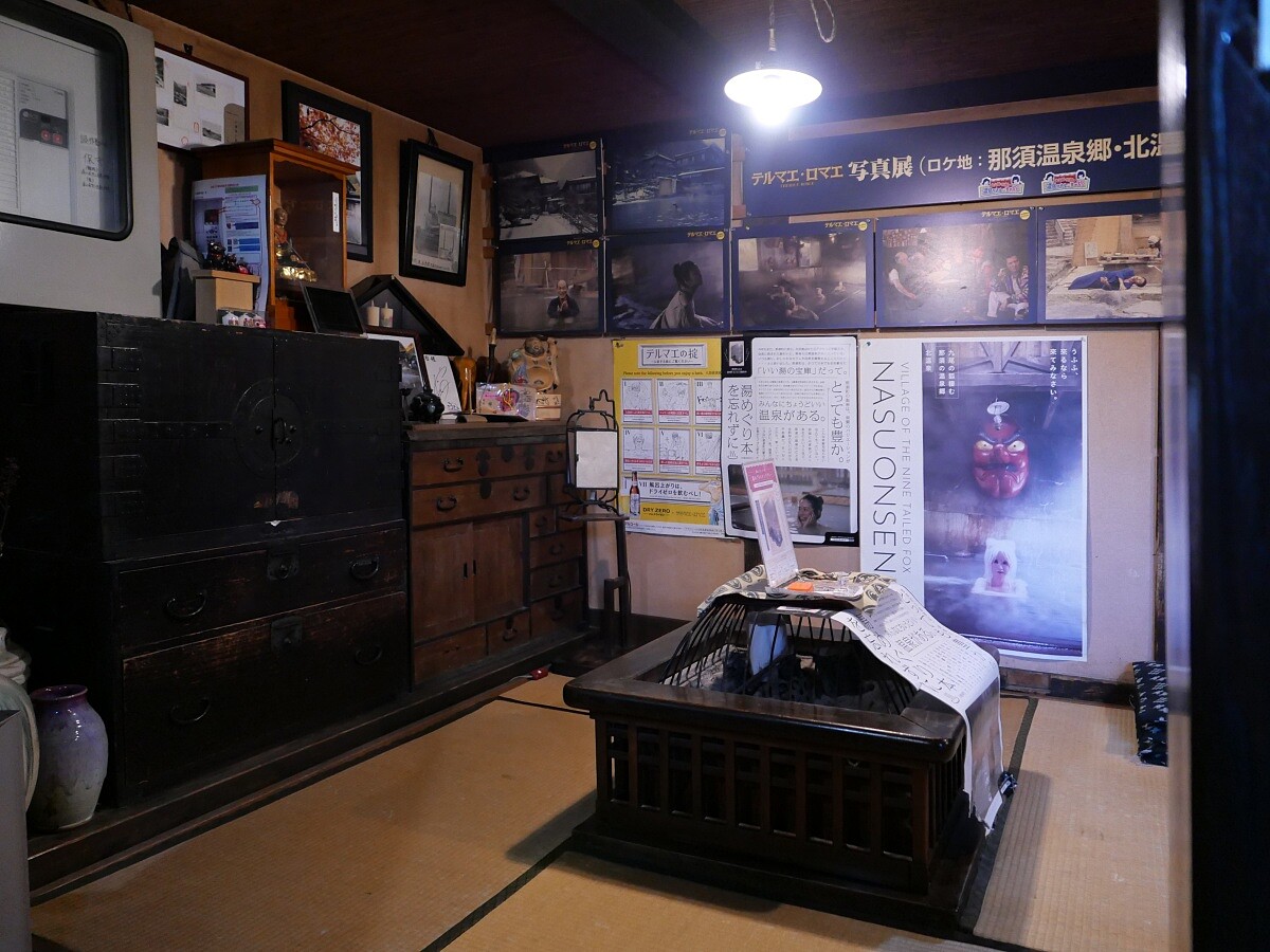 大廳角落還放了《羅馬浴場》的相關劇照。