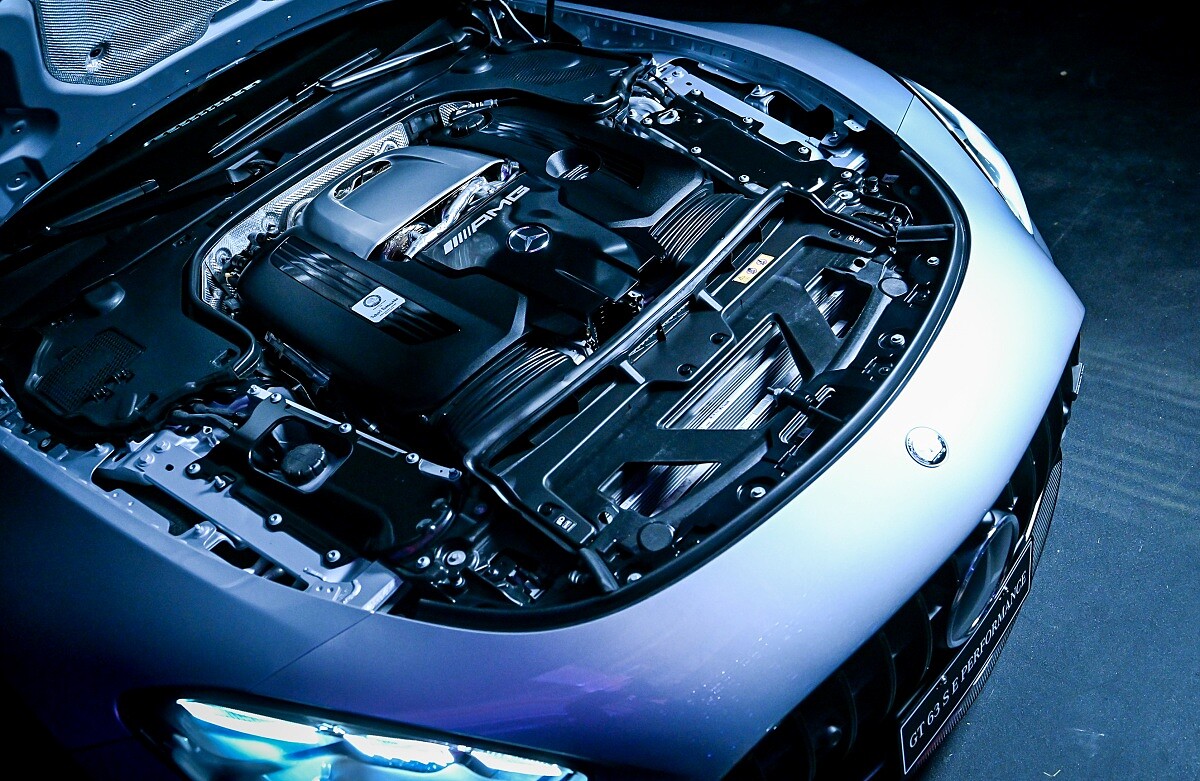 全新「Mercedes-AMG GT 63 S E PERFORMANCE Coup&eacute;」將賽車靈魂注入街道駕馭。