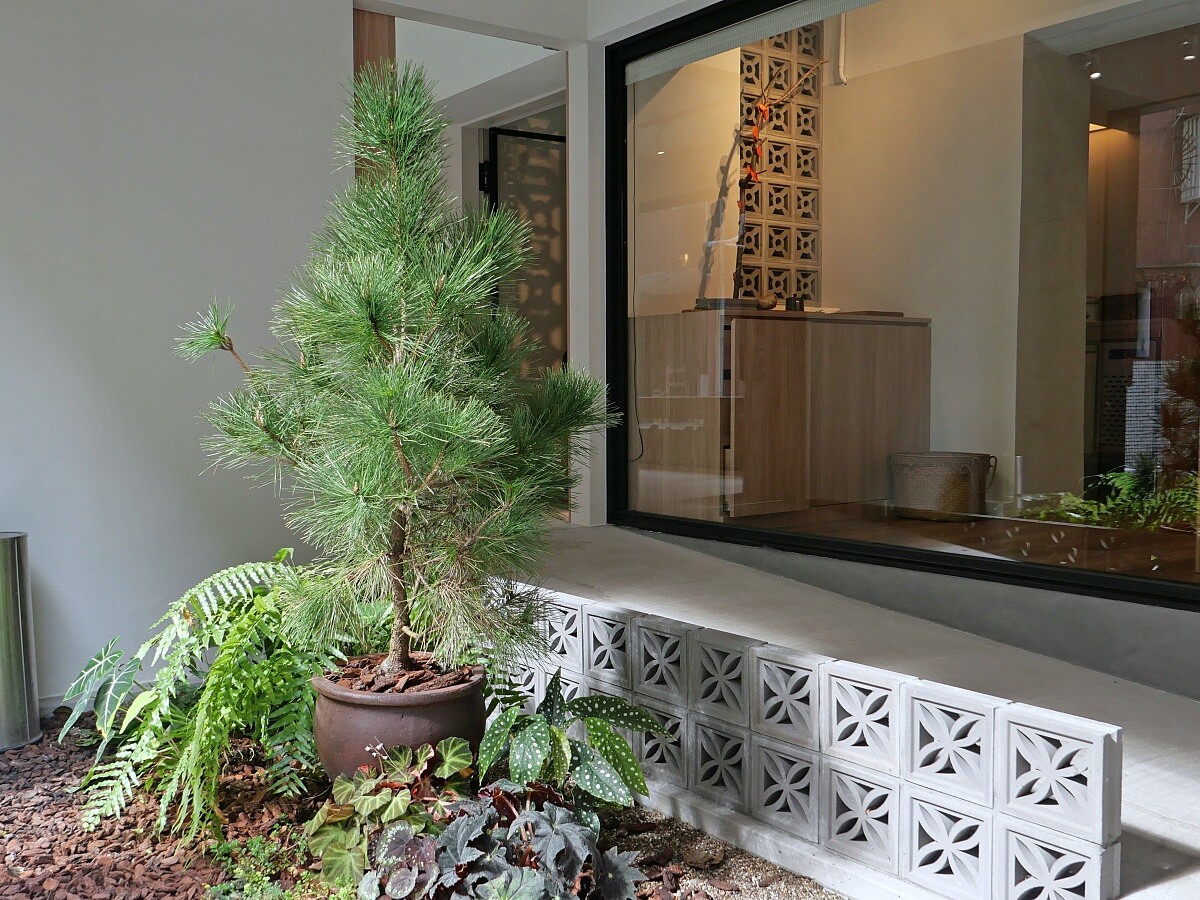 「好嶼」全新空間延續「家」的概念，打破 Fine Dining 通常帶來的拘束、嚴謹的氛圍。