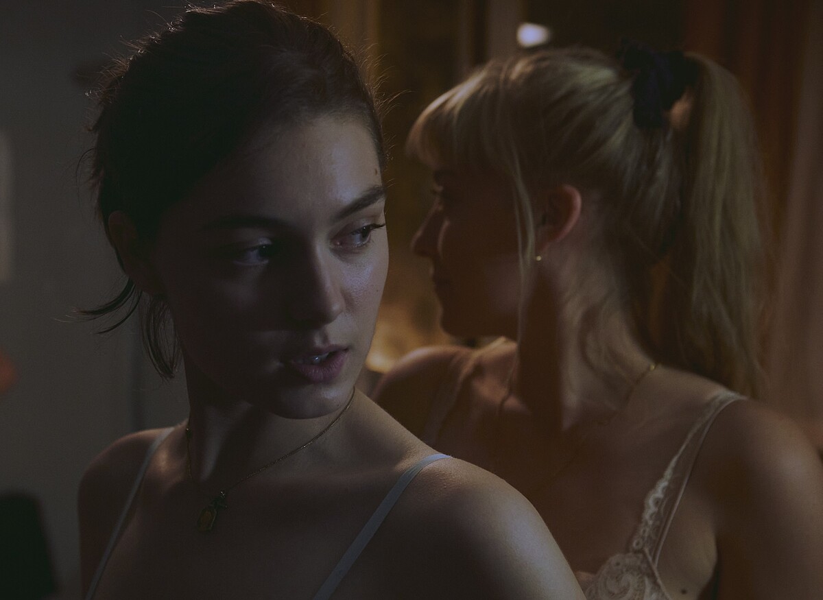 電影《正發生》（L'&Eacute;v&eacute;nement）劇照，此作改編自諾貝爾獎得主安妮・艾諾（Annie Ernaux）的半自傳小說。