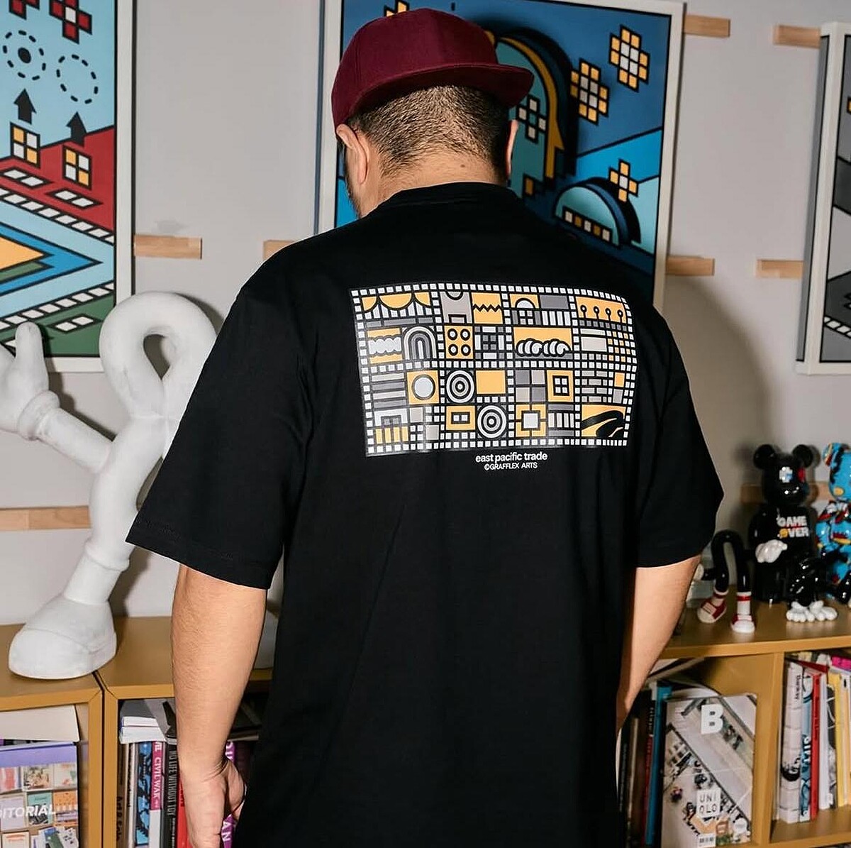 聯名T恤,NT$2,000。