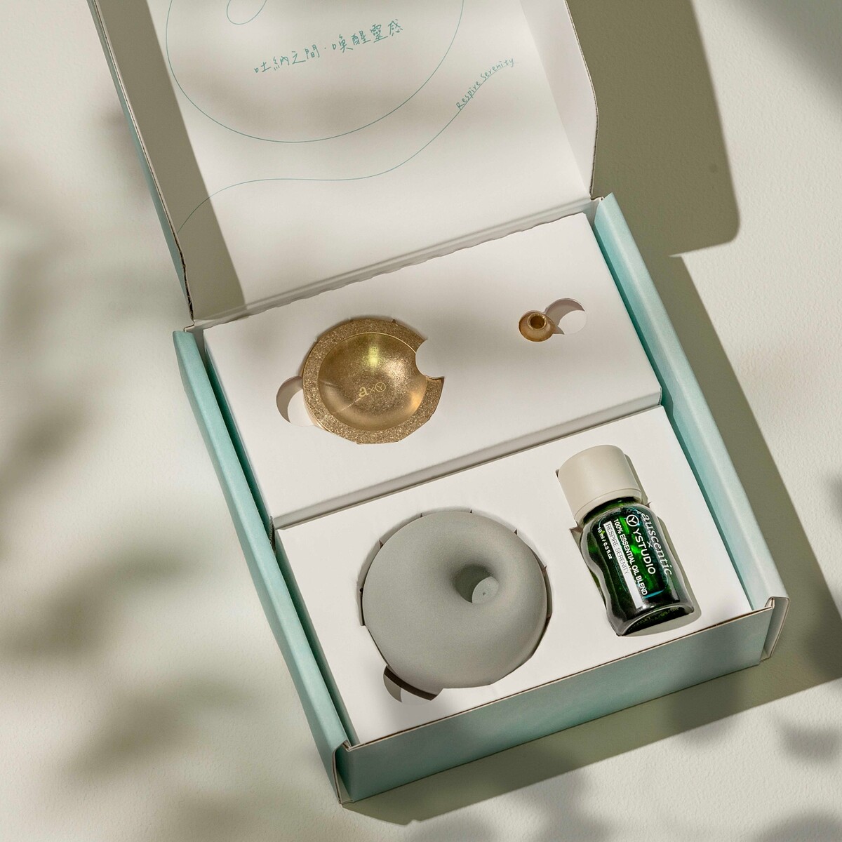 auscentic x物外YSTUDIO「在換氣中找靈感」精油擴香禮盒,NT2,280