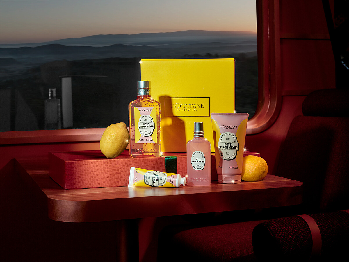 L&rsquo;OCCITANE歐舒丹奇幻之旅梅爾玫瑰系列情境照。
