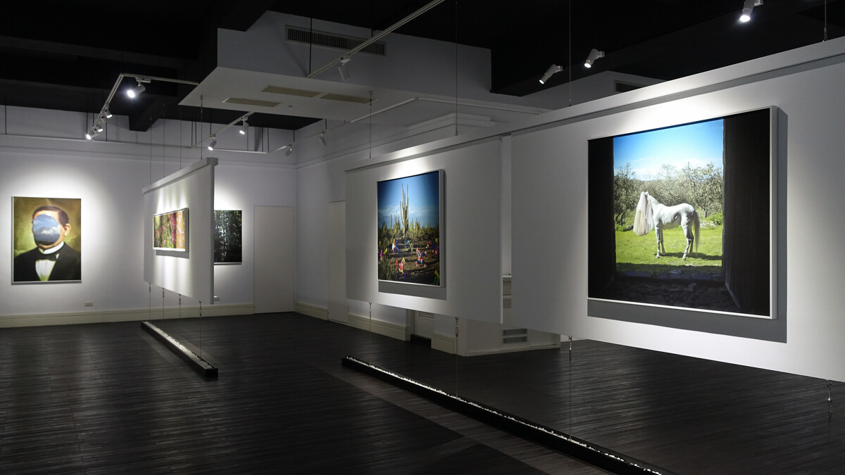 克里斯蒂娜．德．米德爾個展：「地核、地殼與月球」現場