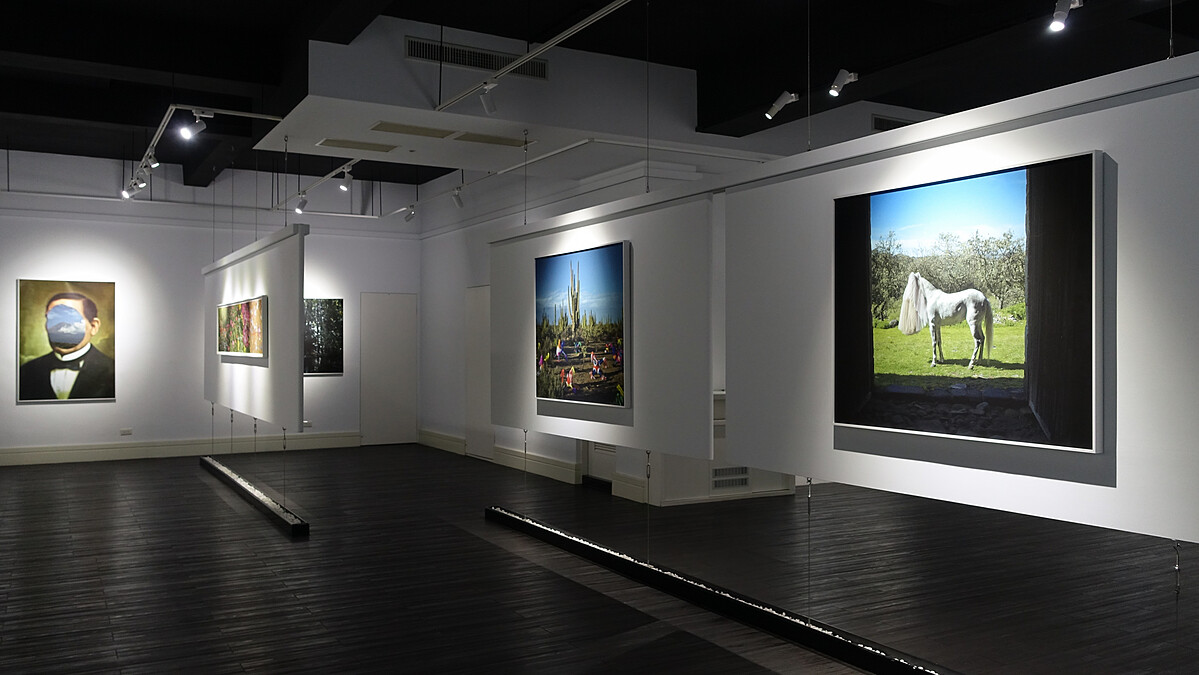 克里斯蒂娜．德．米德爾個展：「地核、地殼與月球」現場