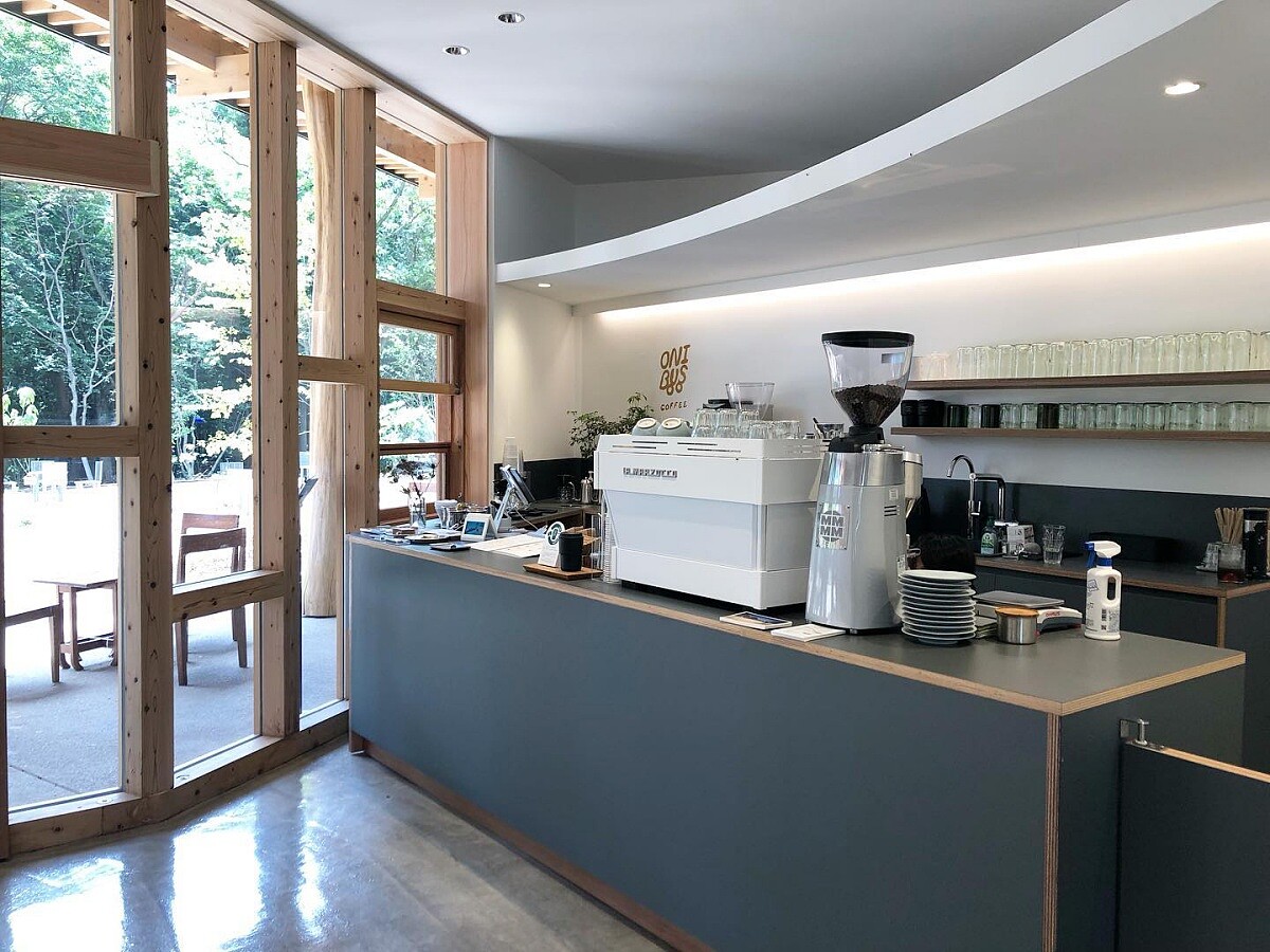 「ONIBUS COFFEE」。