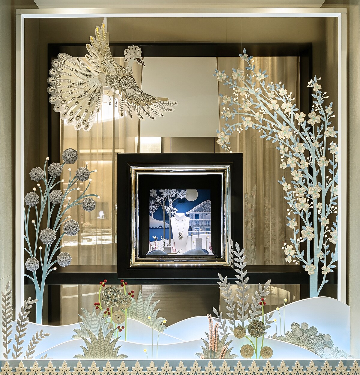 Van Cleef & Arpels梵克雅寶 微風信義旗艦店櫥窗